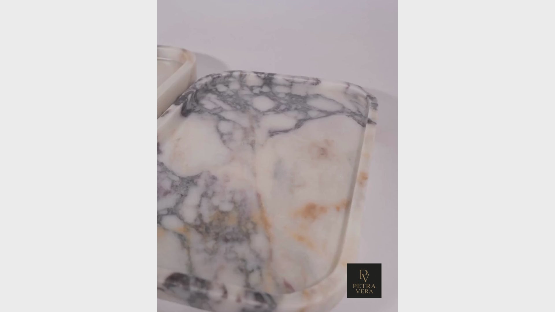 360-degree video of Calacatta Viola marble tray revealing its natural veins and hand-polished surface