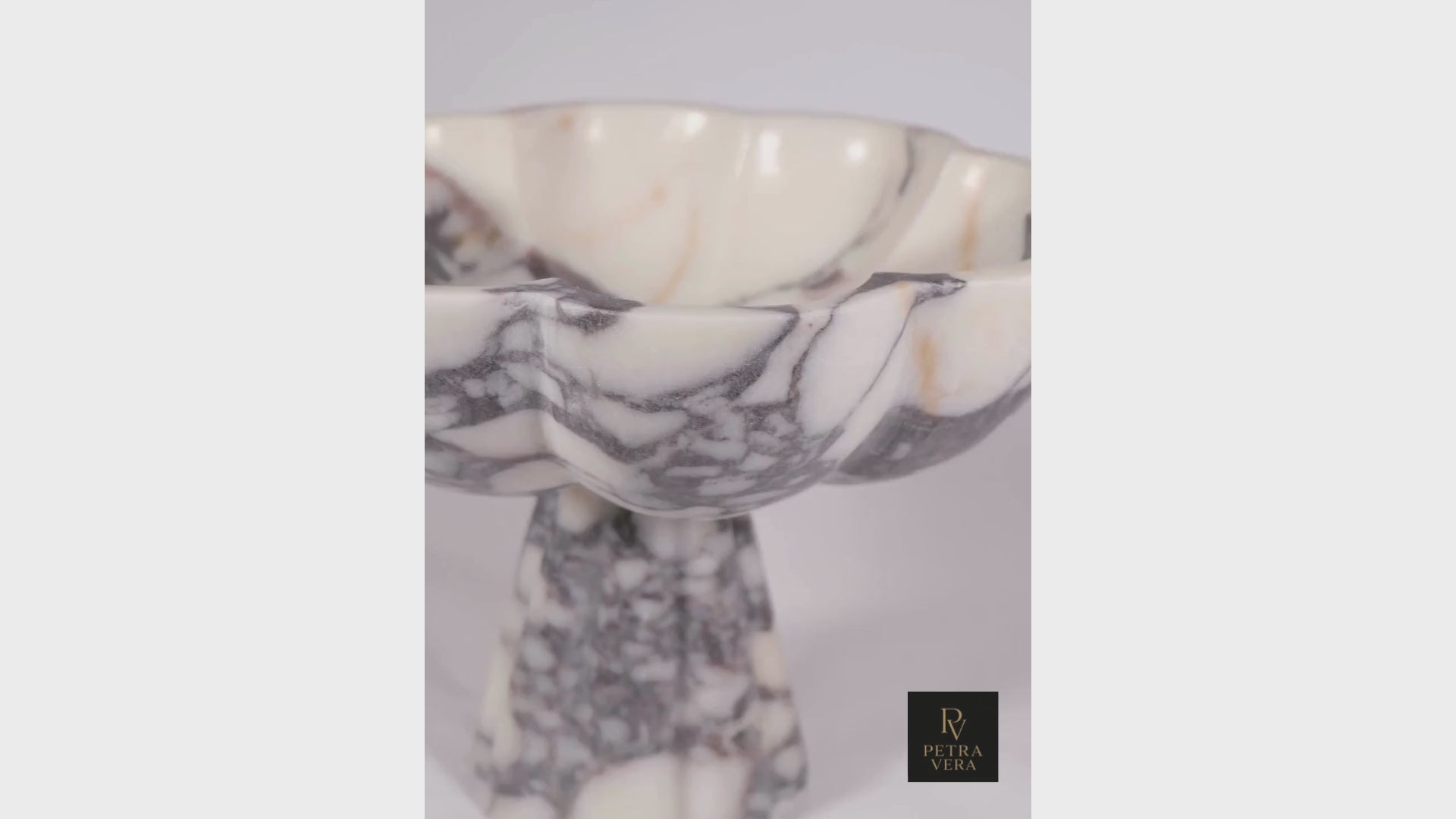 360° video view of Calacatta Viola marble pedestal bowl
