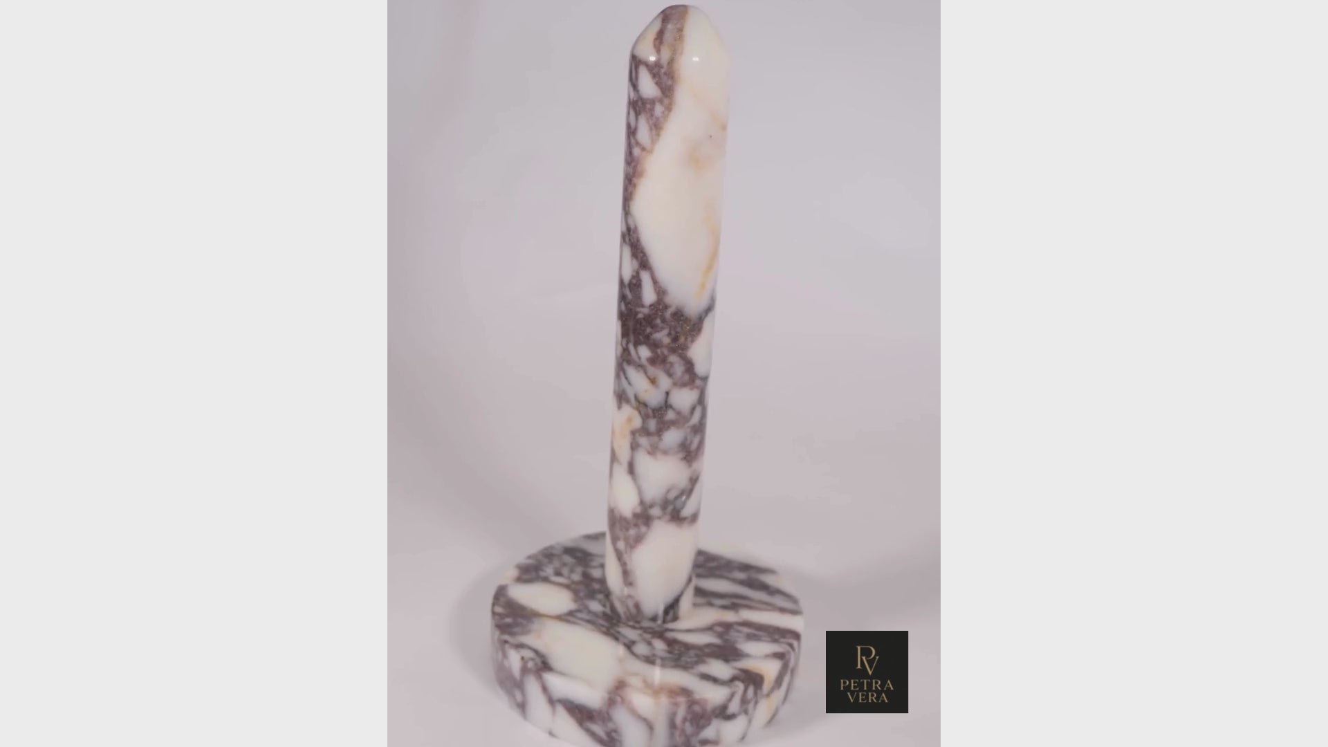 360° view of Calacatta Viola marble paper towel holder – luxury kitchen accessory